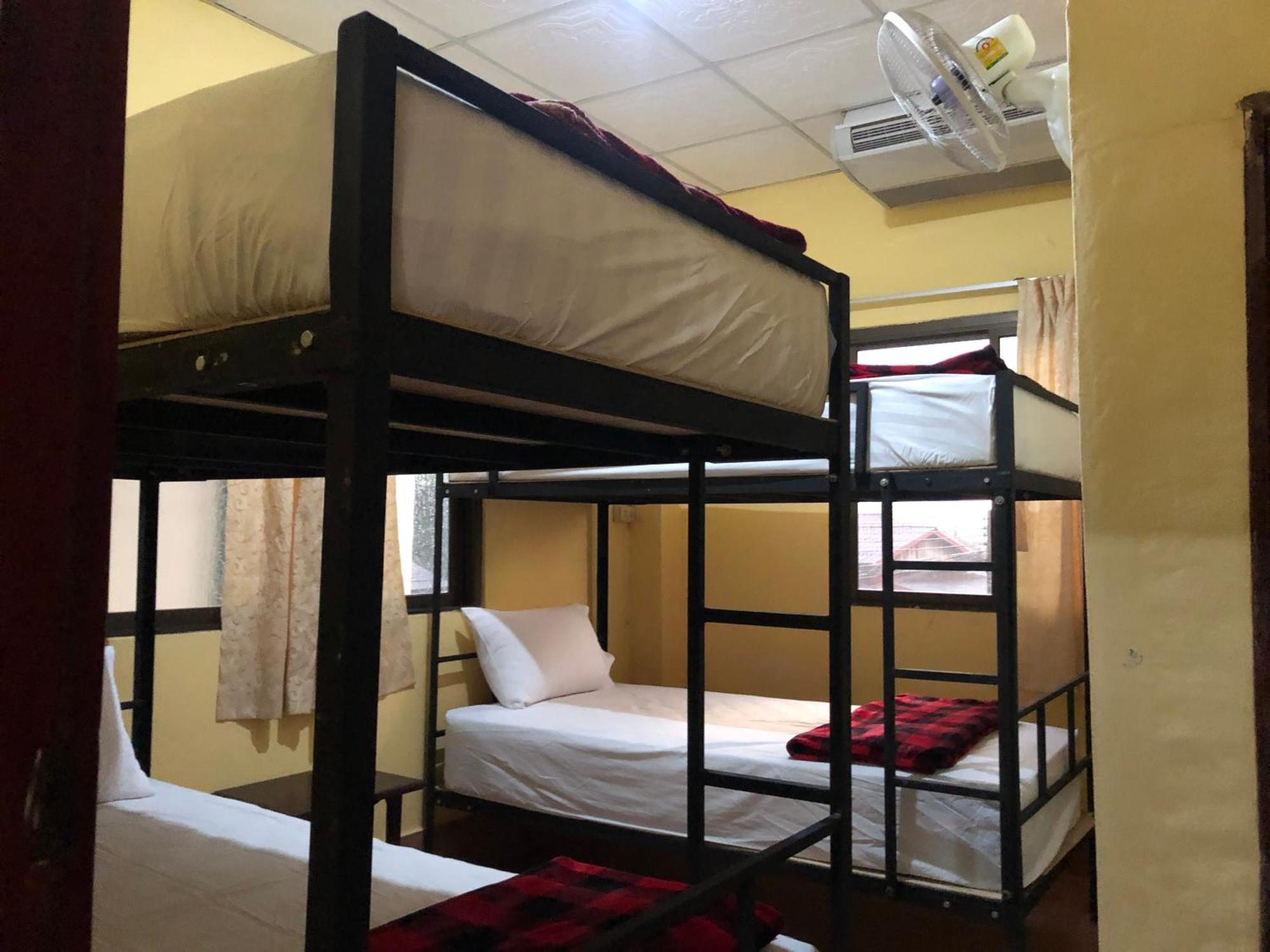 Easy Go Backpacker Hostel Vang Vieng Exterior foto